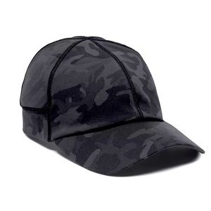 EUC Lululemon License to Train Hat Luxtreme